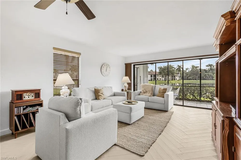 332 Charlemagne Boulevard #H101 Naples, FL 34112