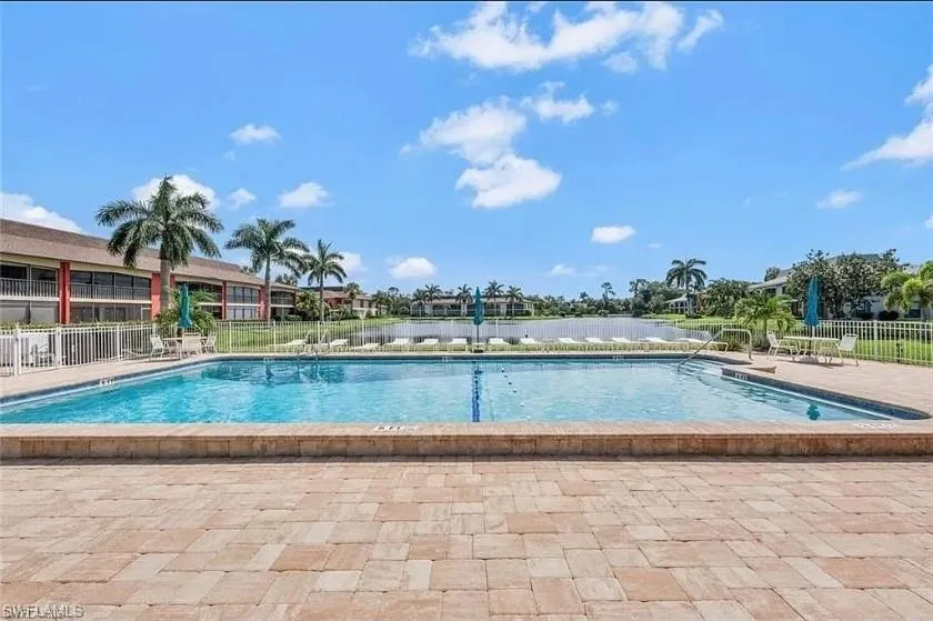 332 Charlemagne Boulevard #H101 Naples, FL 34112