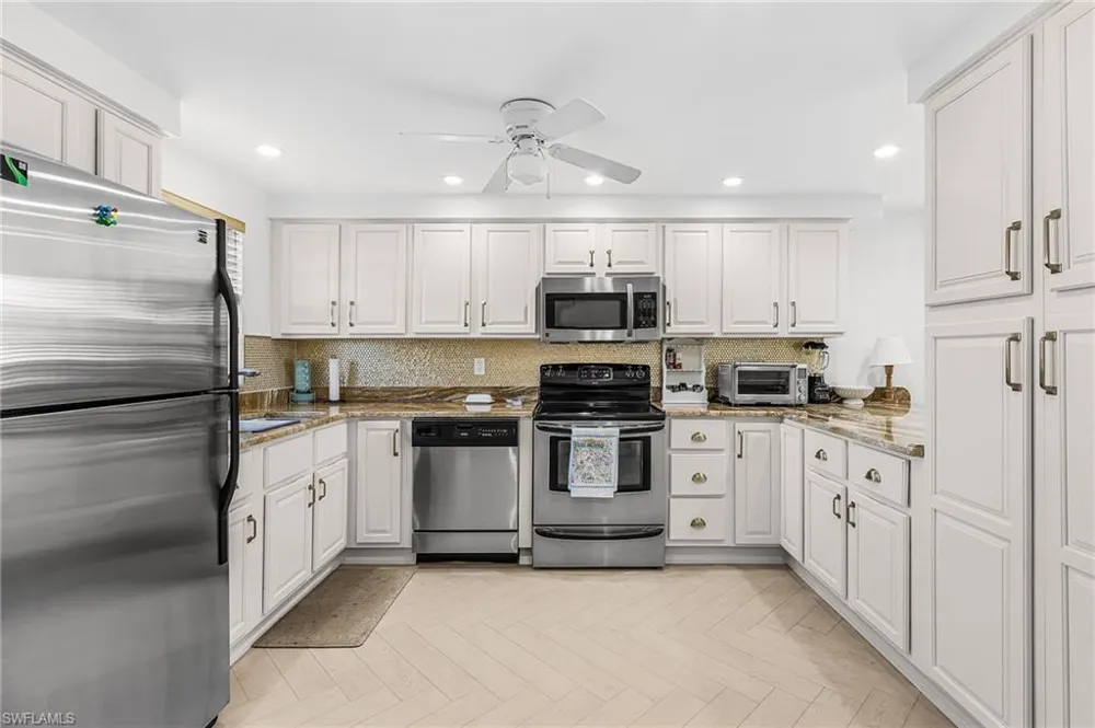 332 Charlemagne Boulevard #H101 Naples, FL 34112