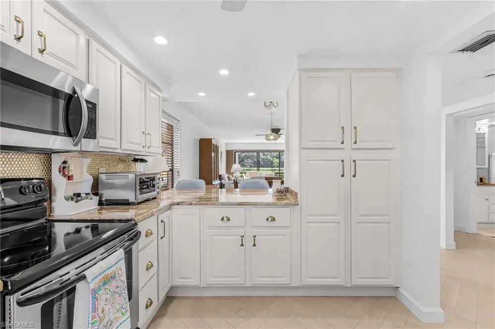 332 Charlemagne Boulevard #H101 Naples, FL 34112