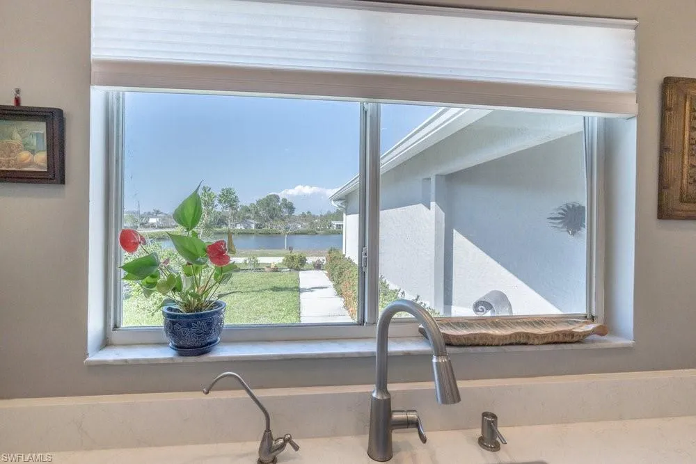 2524 Lee Street Naples, FL 34112