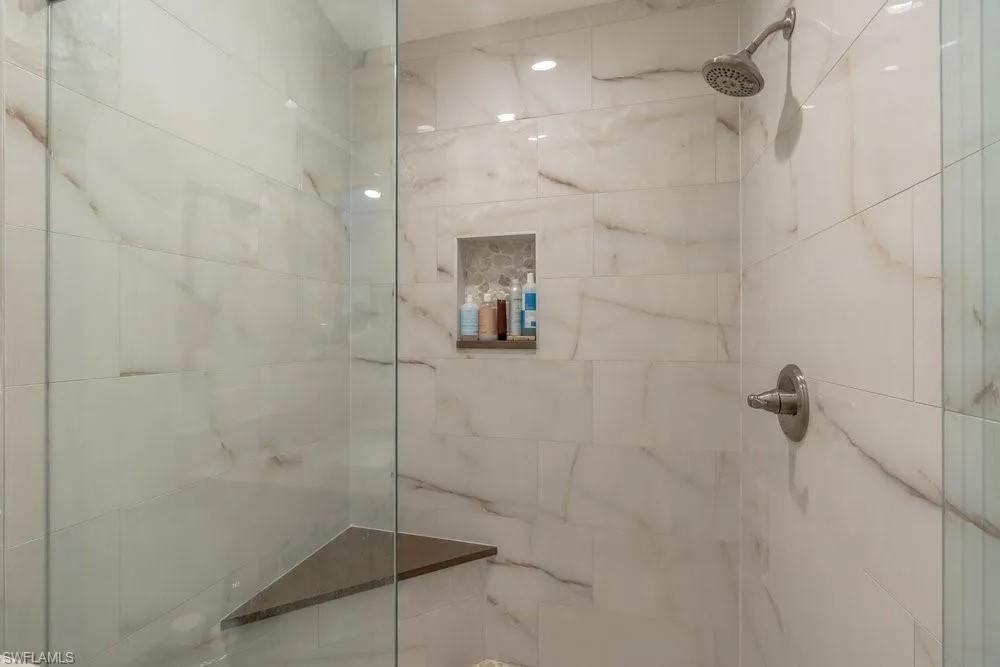 2524 Lee Street Naples, FL 34112