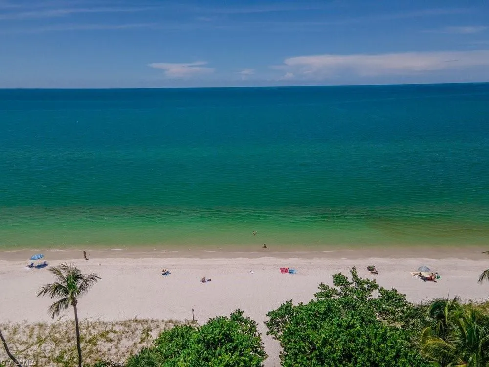 2524 Lee Street Naples, FL 34112