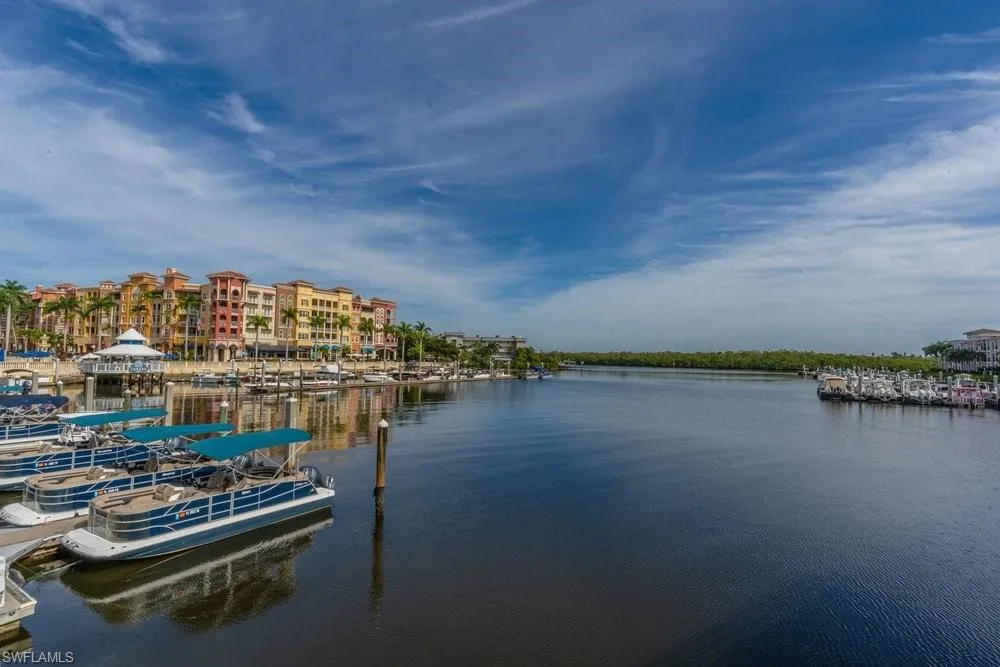 2524 Lee Street Naples, FL 34112