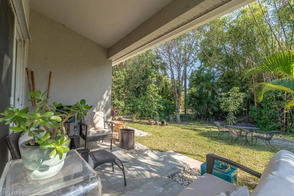 2524 Lee Street Naples, FL 34112