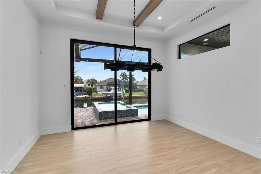 1528 Kingston Court Marco Island, FL 34145