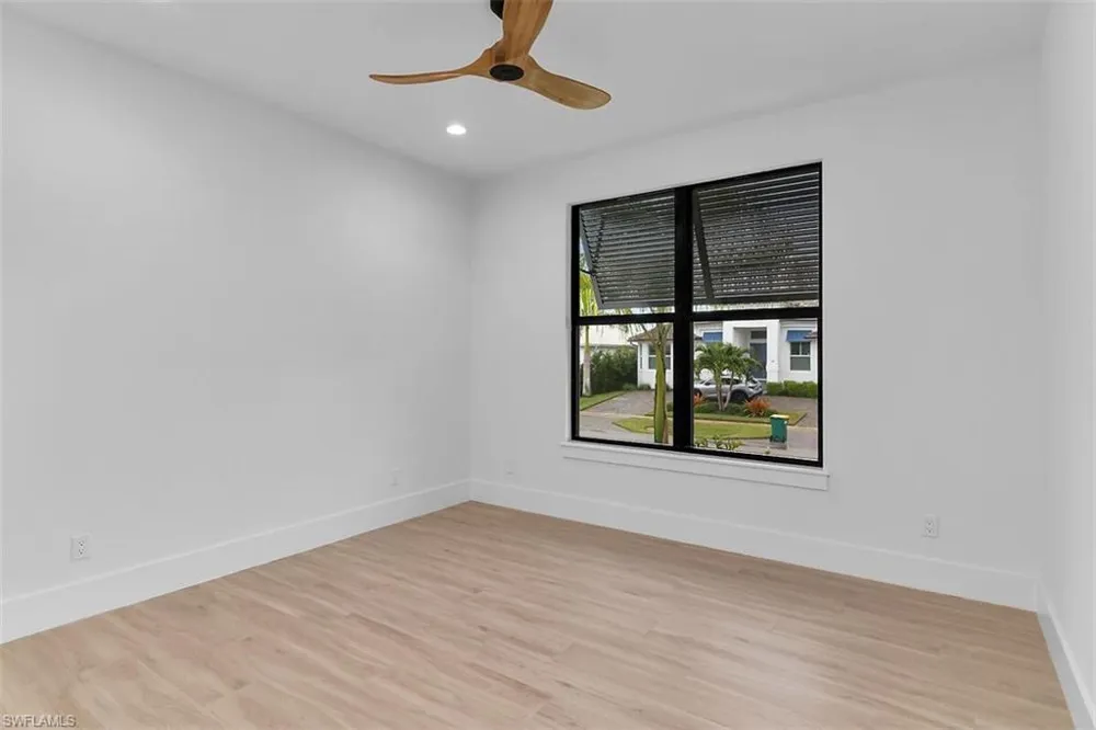 1528 Kingston Court Marco Island, FL 34145