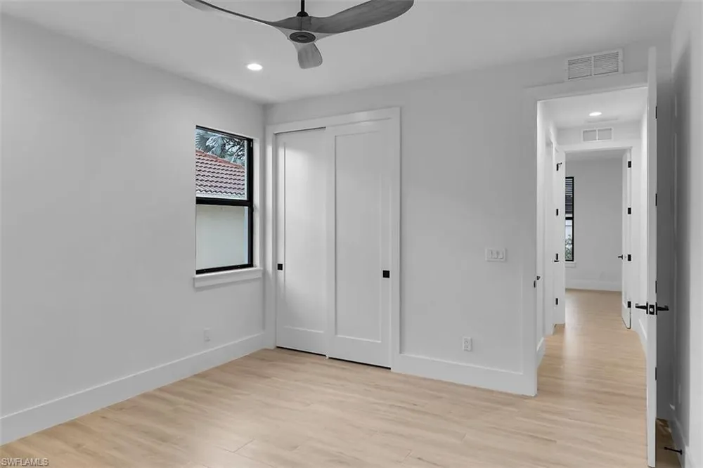 1528 Kingston Court Marco Island, FL 34145