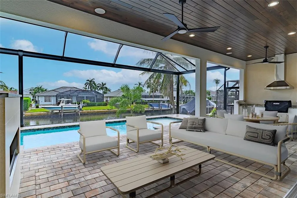 1528 Kingston Court Marco Island, FL 34145