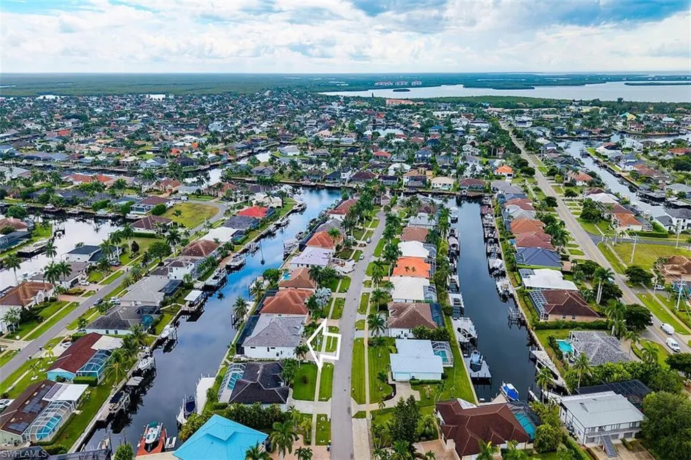 1528 Kingston Court Marco Island, FL 34145