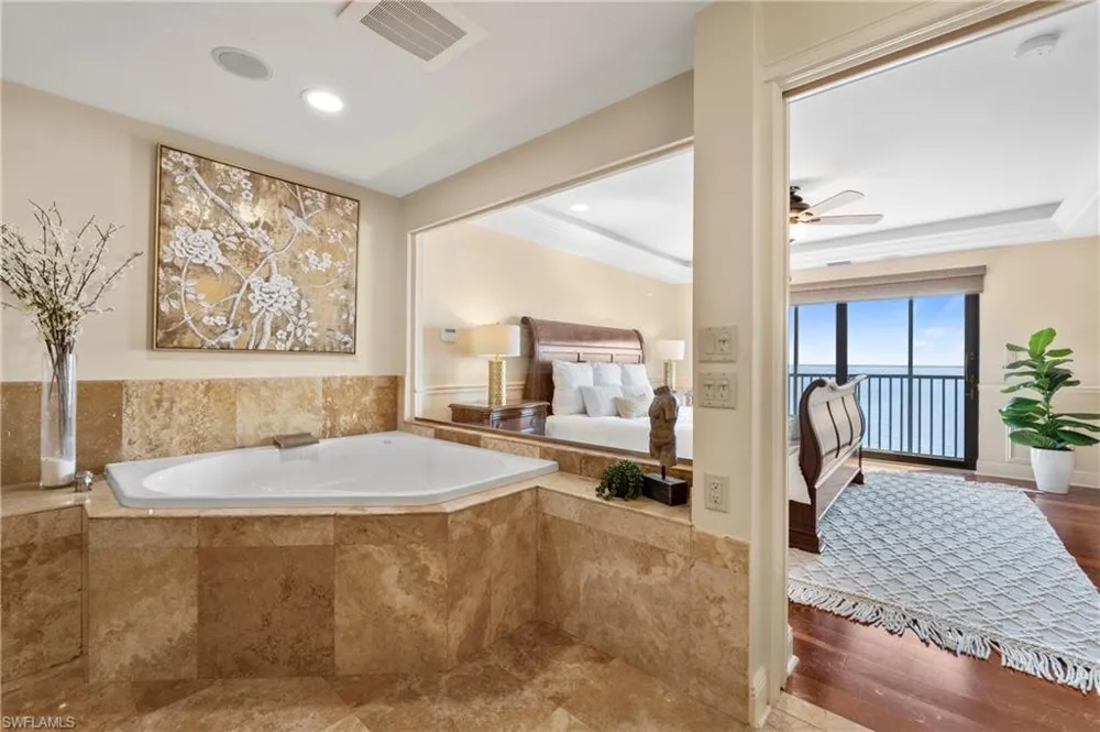 1920 Virginia Avenue #902 Fort Myers, FL 33901