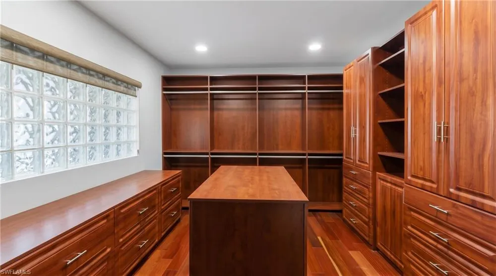 1920 Virginia Avenue #902 Fort Myers, FL 33901