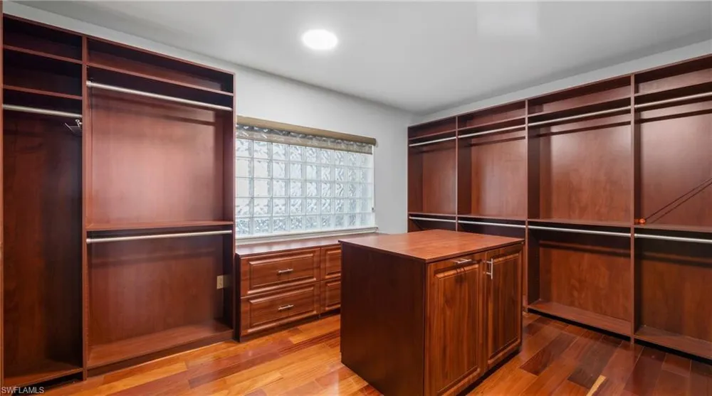 1920 Virginia Avenue #902 Fort Myers, FL 33901