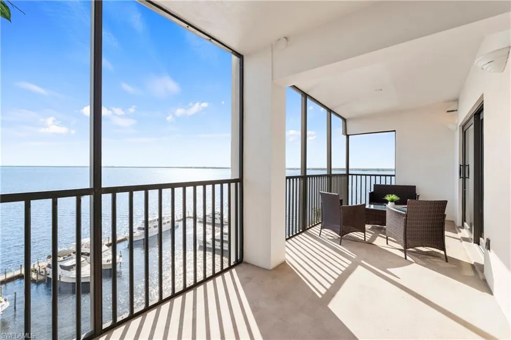 1920 Virginia Avenue #902 Fort Myers, FL 33901