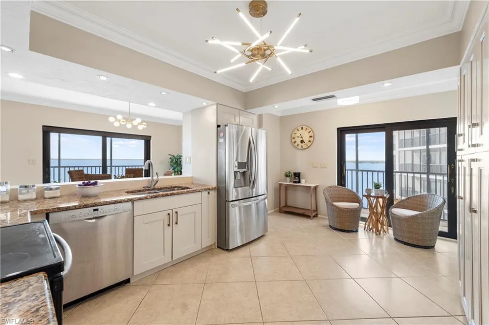1920 Virginia Avenue #902 Fort Myers, FL 33901
