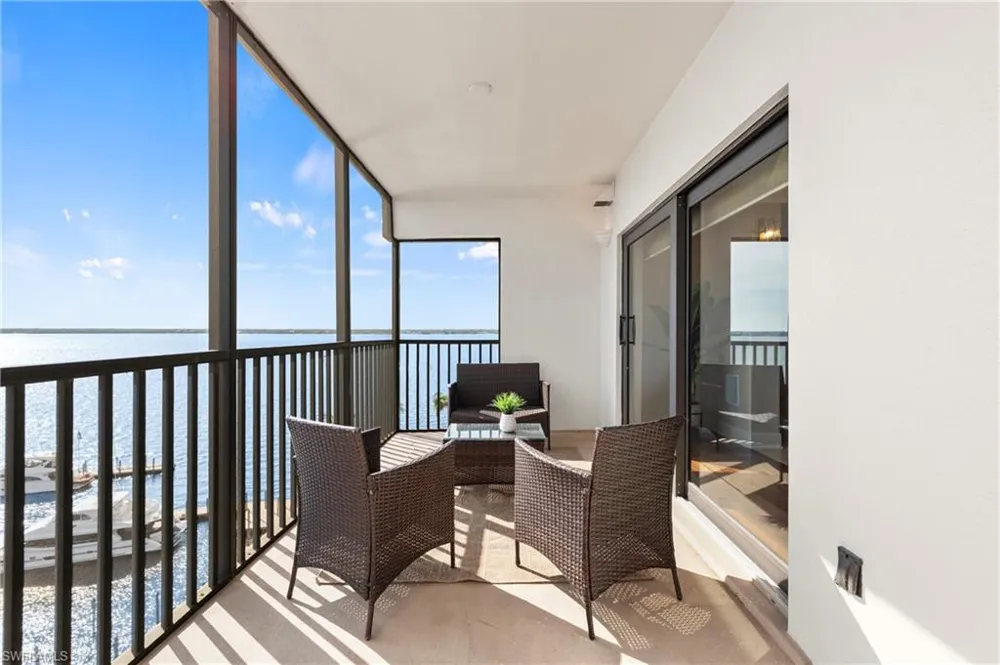 1920 Virginia Avenue #902 Fort Myers, FL 33901
