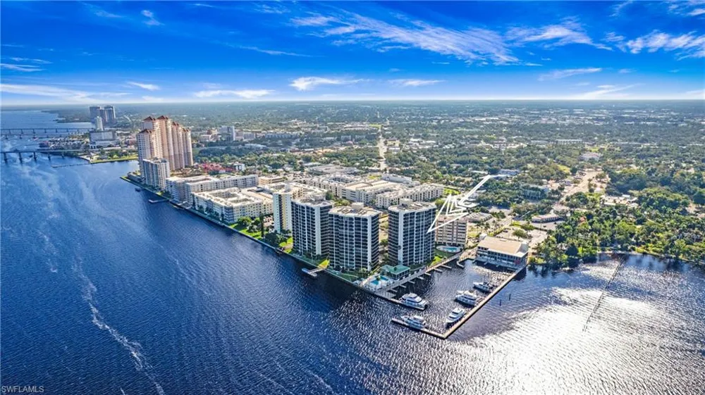 1920 Virginia Avenue #902 Fort Myers, FL 33901