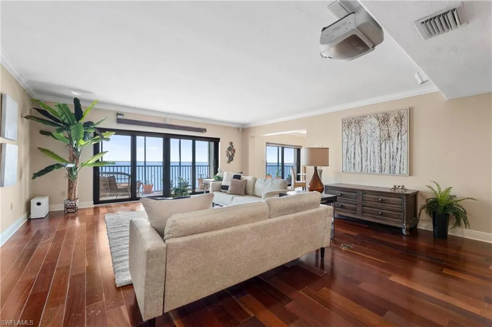 1920 Virginia Avenue #902 Fort Myers, FL 33901