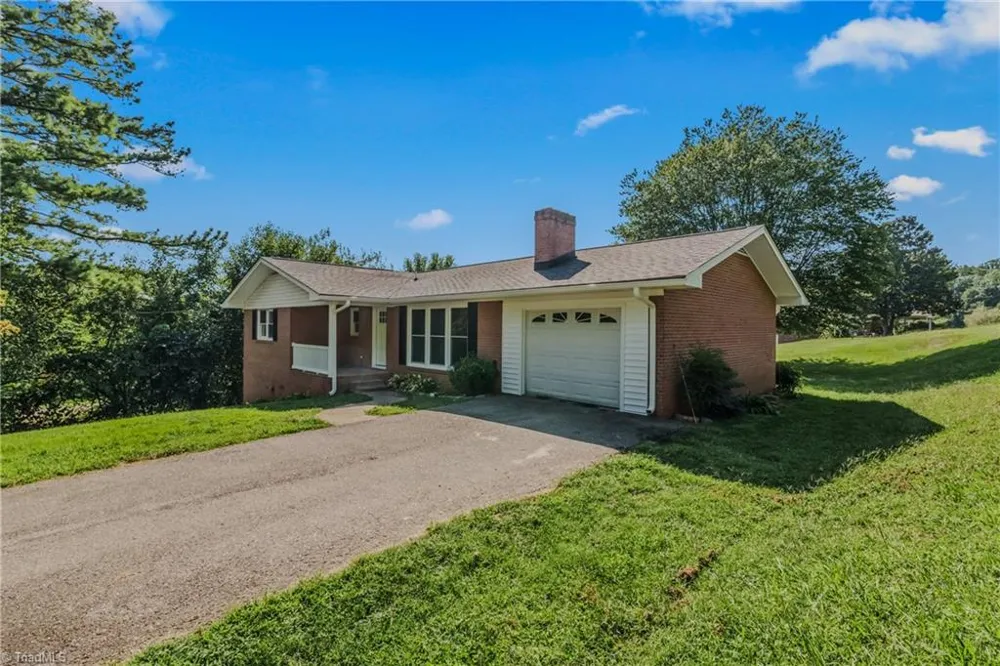 2149 Margaret Drive Mount Airy, NC 27030