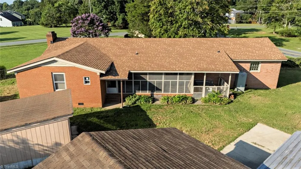 403 E McPherson Drive Mebane, NC 27302