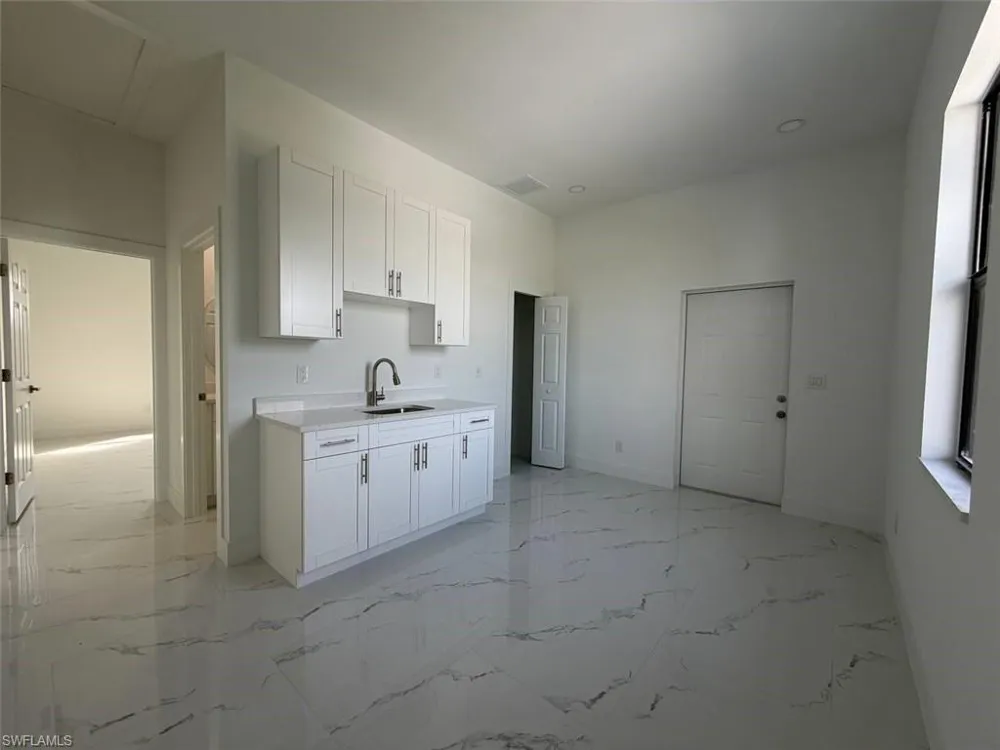 3931 Sunset Road Lehigh Acres, FL 33971
