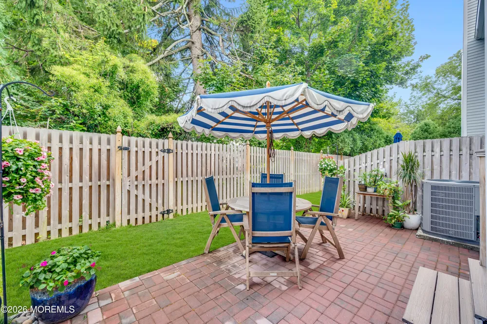 7 Waterford Way Spring Lake Heights, NJ 07762