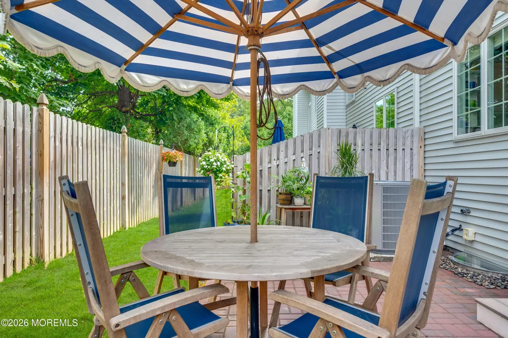 7 Waterford Way Spring Lake Heights, NJ 07762