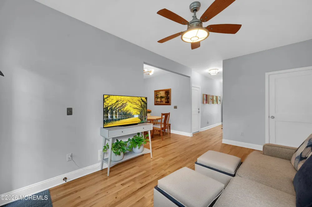 7 Waterford Way Spring Lake Heights, NJ 07762