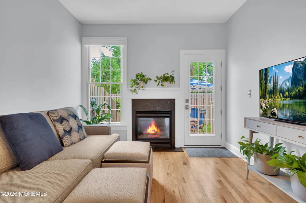 7 Waterford Way Spring Lake Heights, NJ 07762