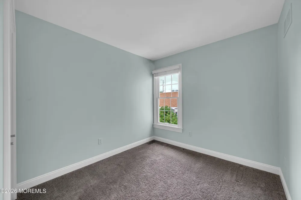 7 Waterford Way Spring Lake Heights, NJ 07762