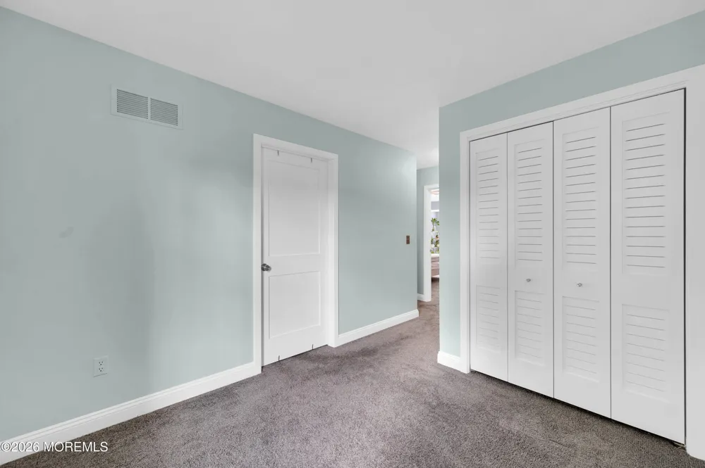 7 Waterford Way Spring Lake Heights, NJ 07762