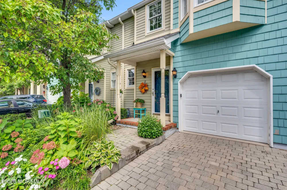 7 Waterford Way Spring Lake Heights, NJ 07762