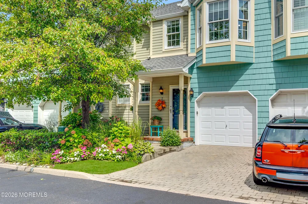 7 Waterford Way Spring Lake Heights, NJ 07762