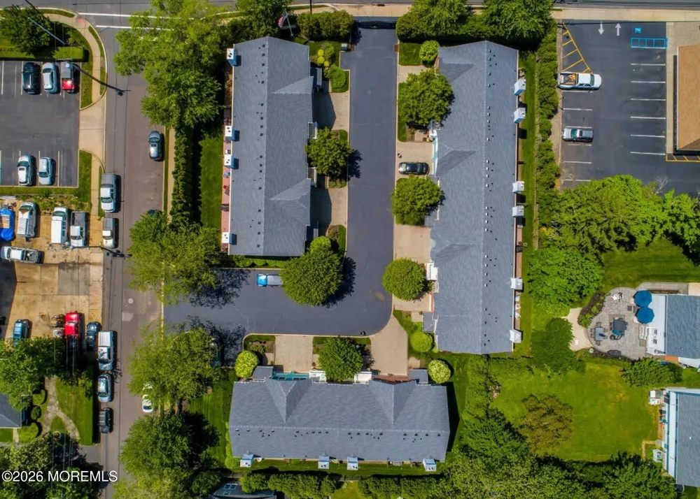 7 Waterford Way Spring Lake Heights, NJ 07762