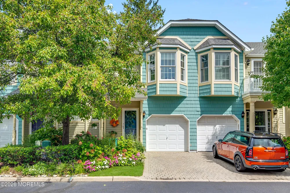 7 Waterford Way Spring Lake Heights, NJ 07762
