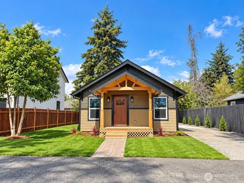 1012 Dearborn Avenue