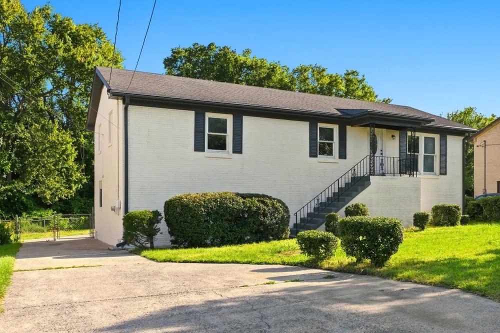 725 Roman Dr Nashville, TN 37207