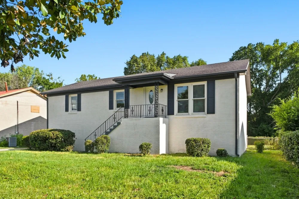 725 Roman Dr Nashville, TN 37207