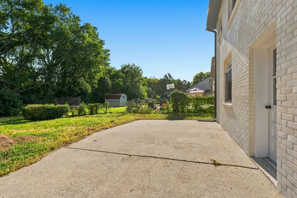 725 Roman Dr Nashville, TN 37207