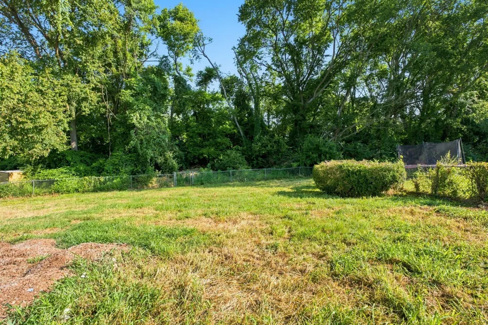 725 Roman Dr Nashville, TN 37207