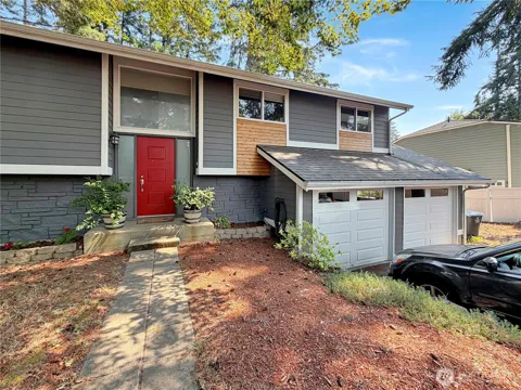1162 Grow Avenue NW