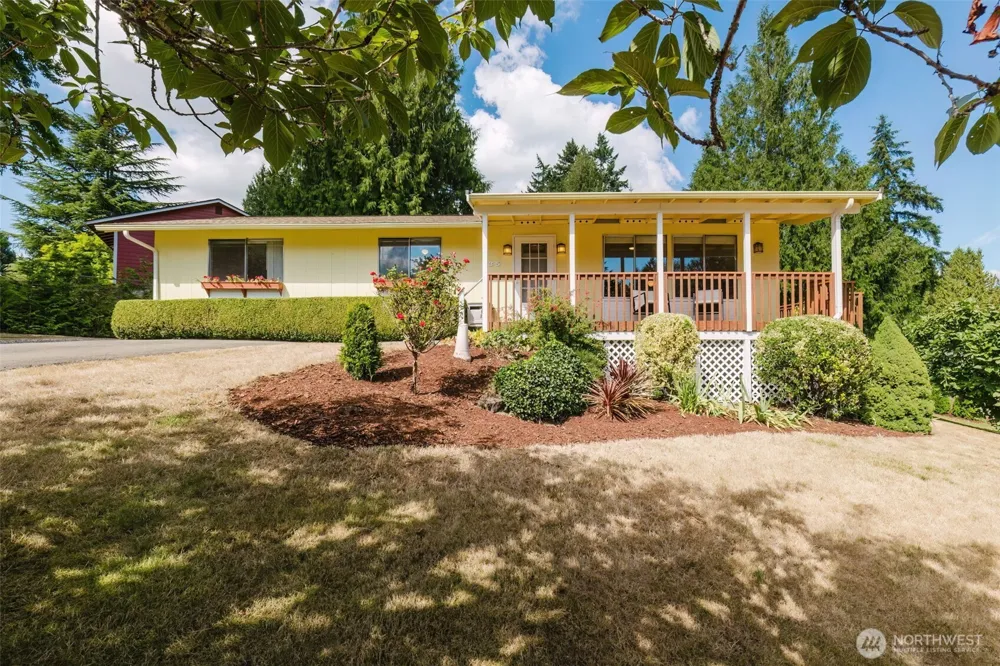 735 NW Firglade Drive Bremerton, WA 98311