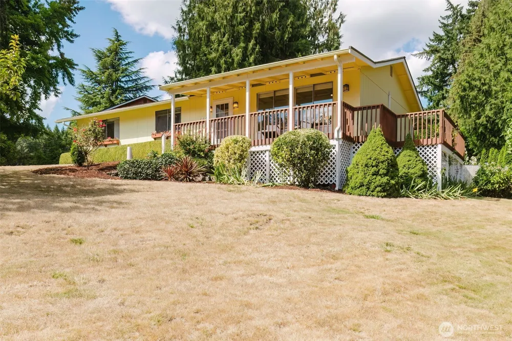 735 NW Firglade Drive Bremerton, WA 98311