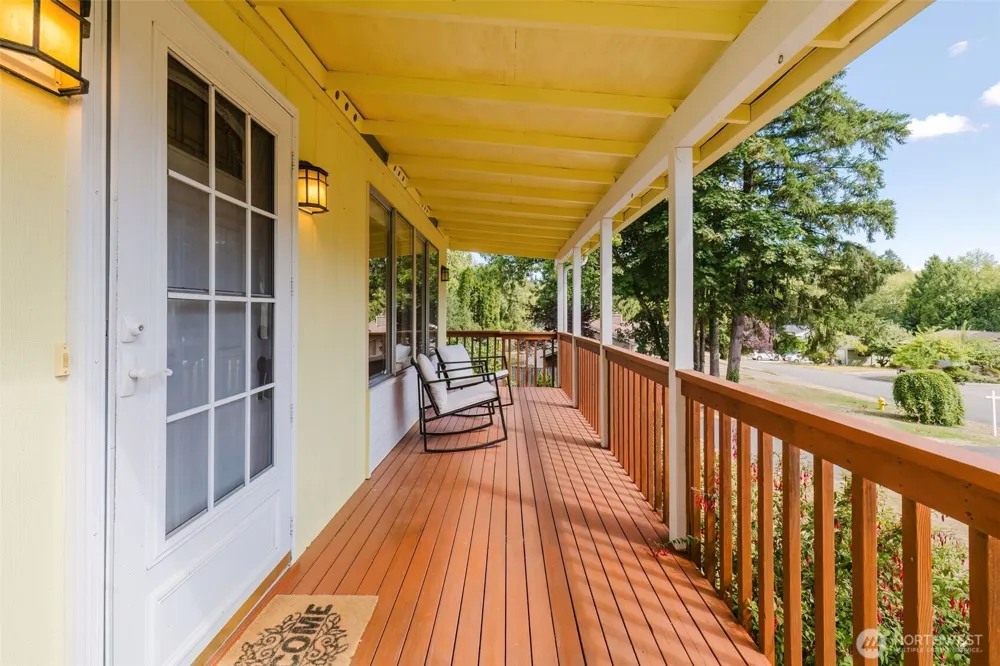 735 NW Firglade Drive Bremerton, WA 98311