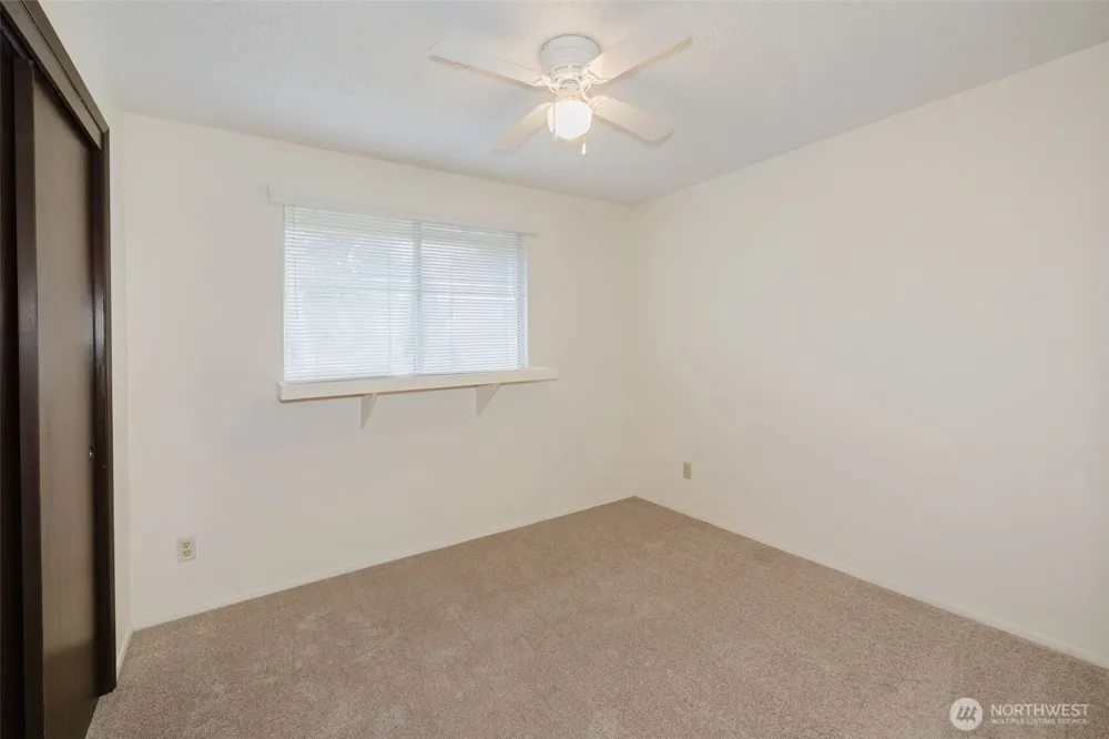 735 NW Firglade Drive Bremerton, WA 98311