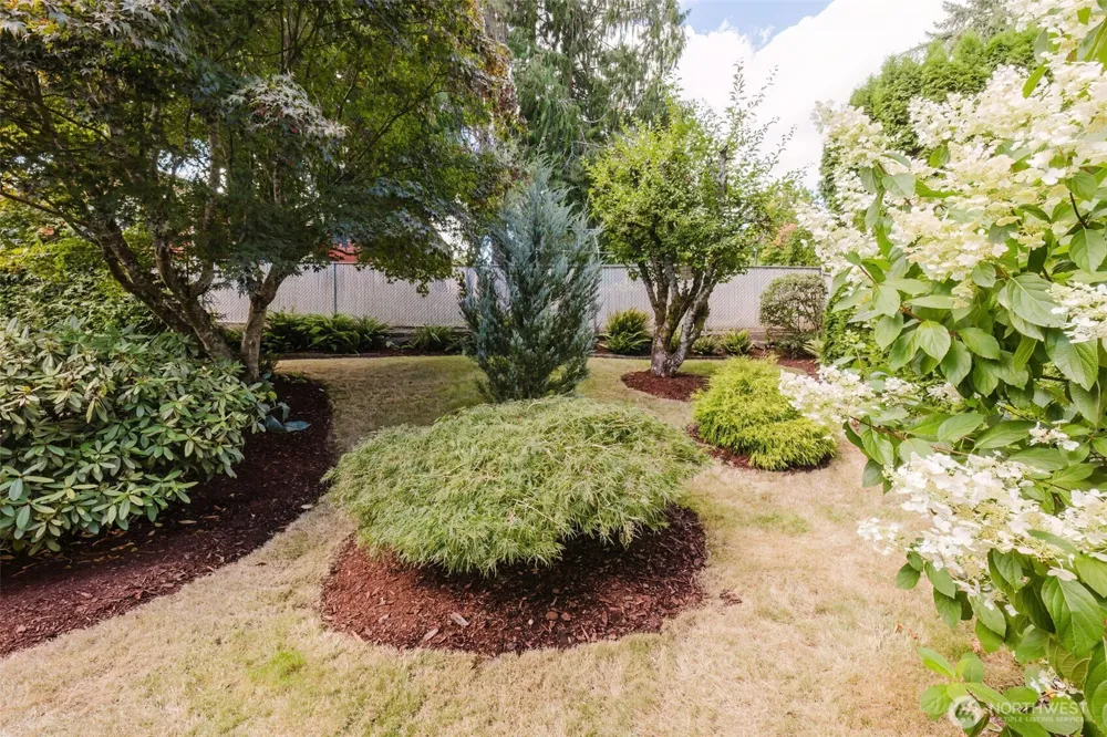 735 NW Firglade Drive Bremerton, WA 98311