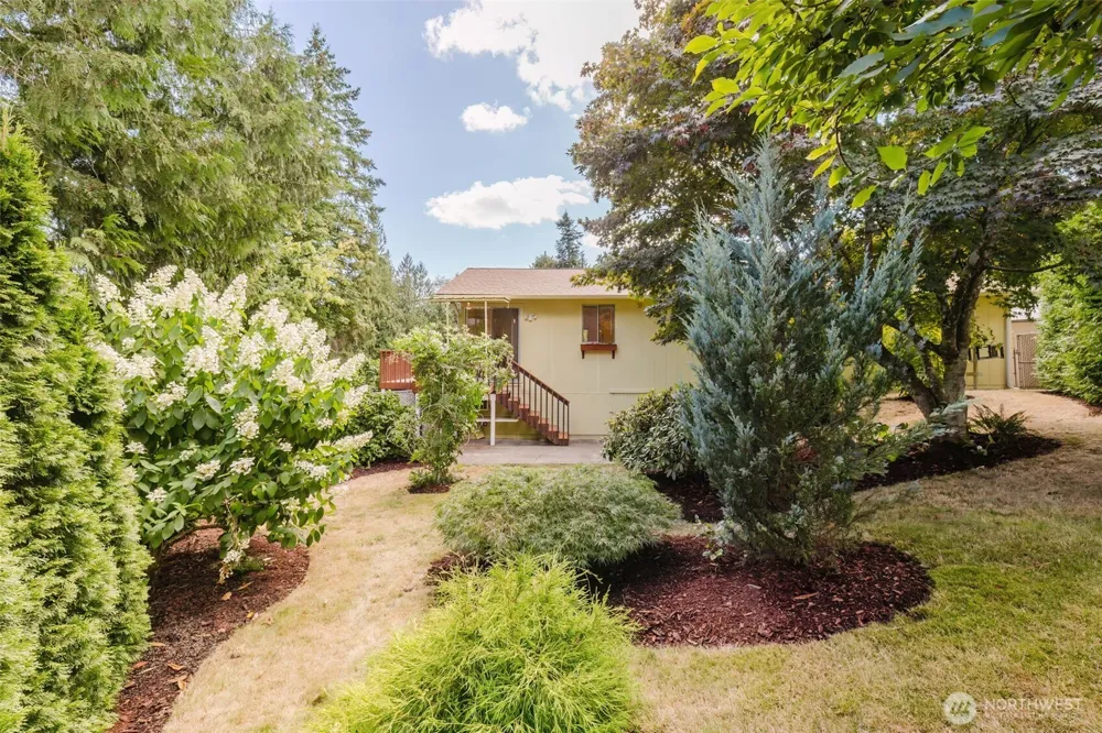 735 NW Firglade Drive Bremerton, WA 98311