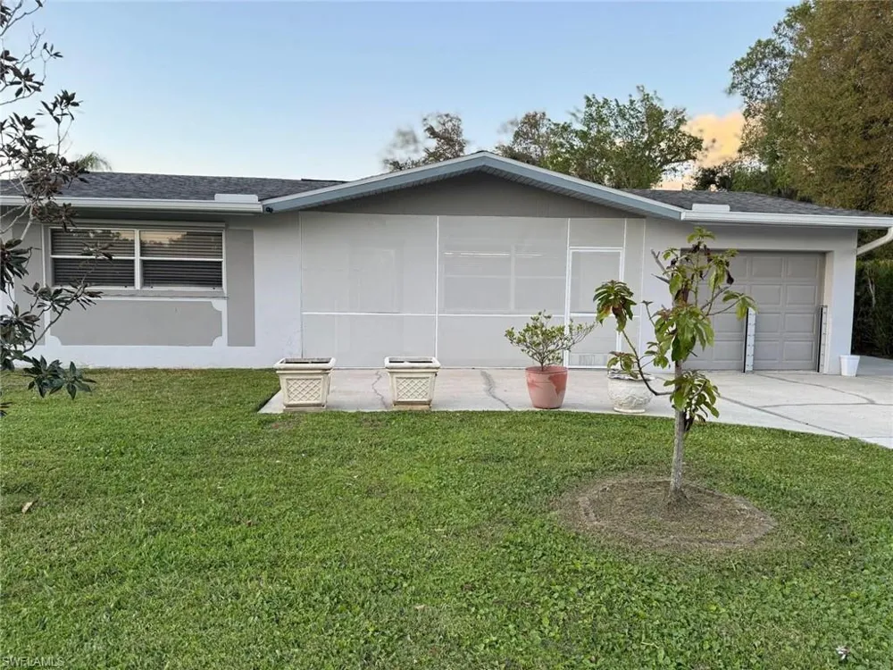 698 Muscogee Drive North Fort Myers, FL 33903