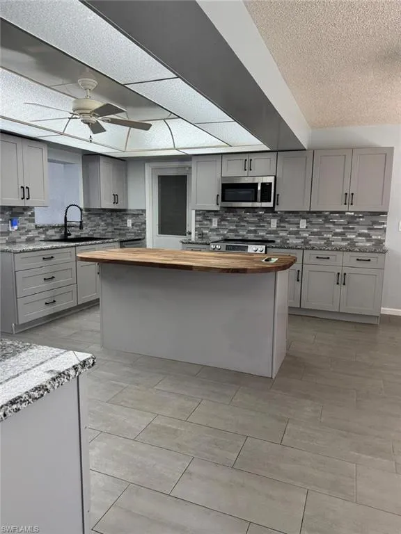 698 Muscogee Drive North Fort Myers, FL 33903