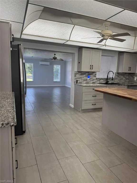 698 Muscogee Drive North Fort Myers, FL 33903